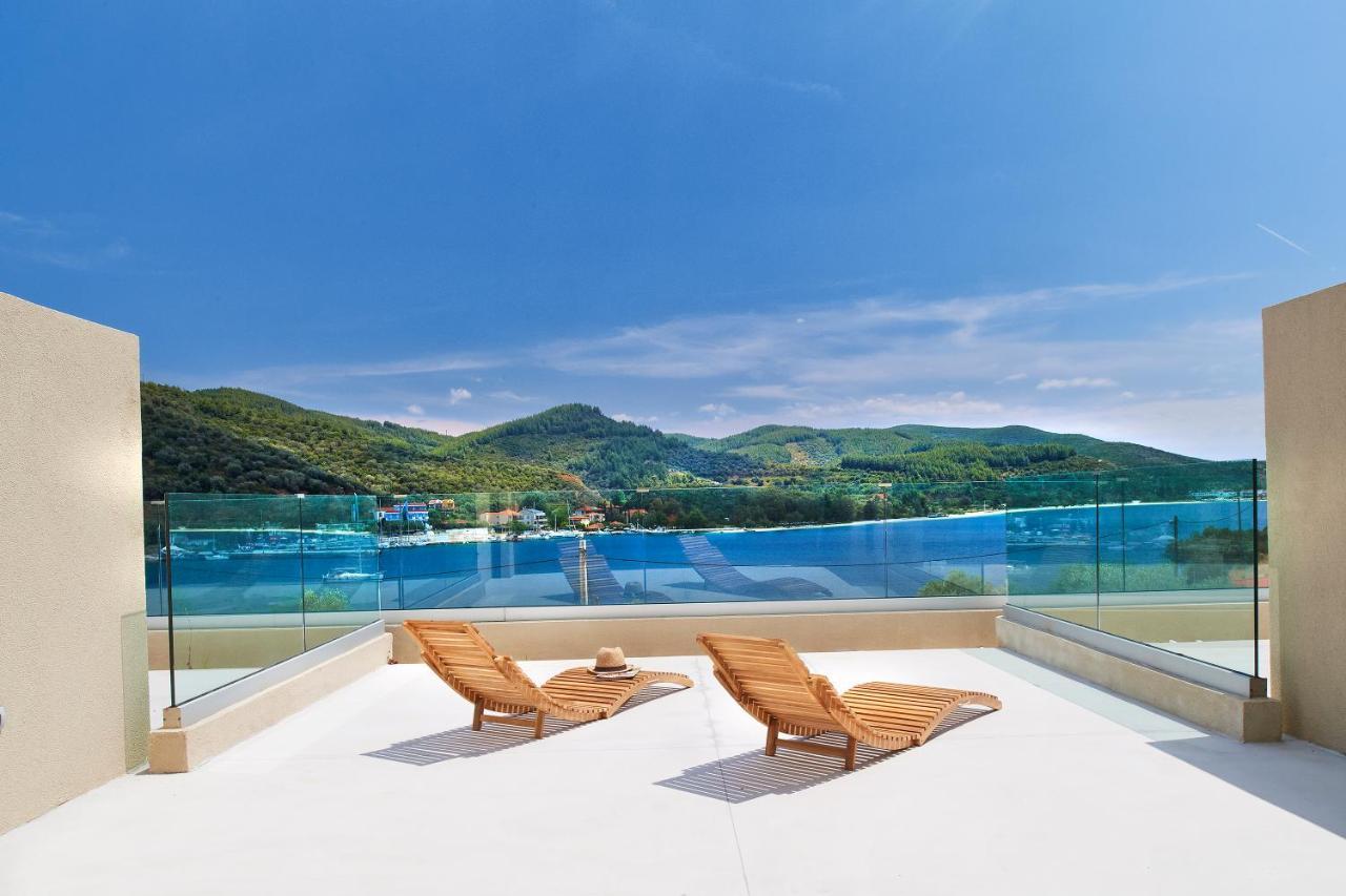 Chronos Hotel Porto Koufo Ngoại thất bức ảnh