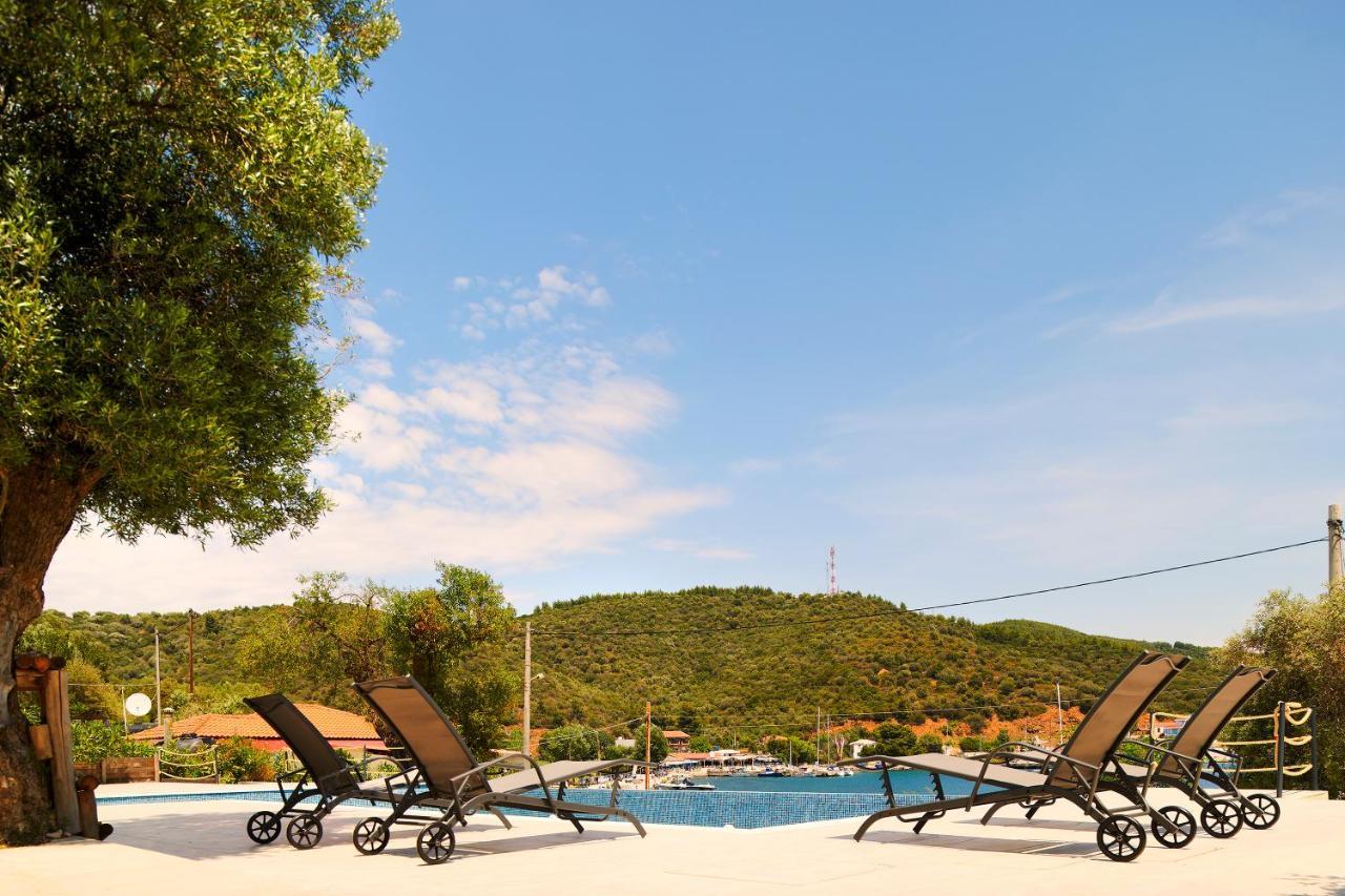 Chronos Hotel Porto Koufo Ngoại thất bức ảnh