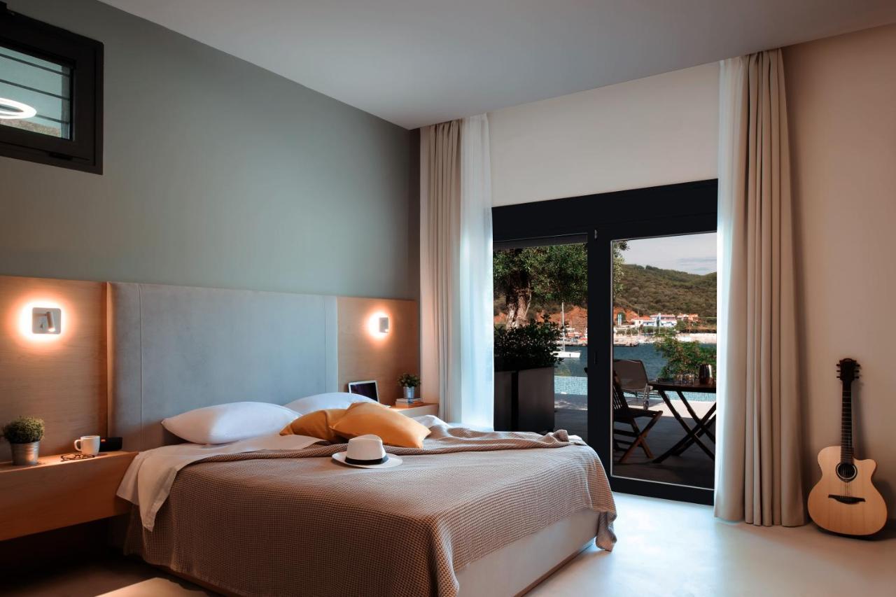 Chronos Hotel Porto Koufo Ngoại thất bức ảnh